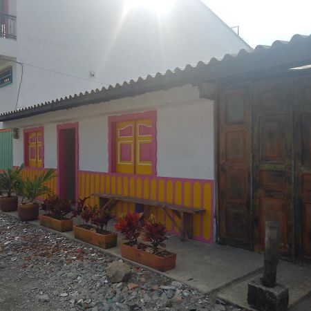 Bareque Hostel Саленто Екстериор снимка
