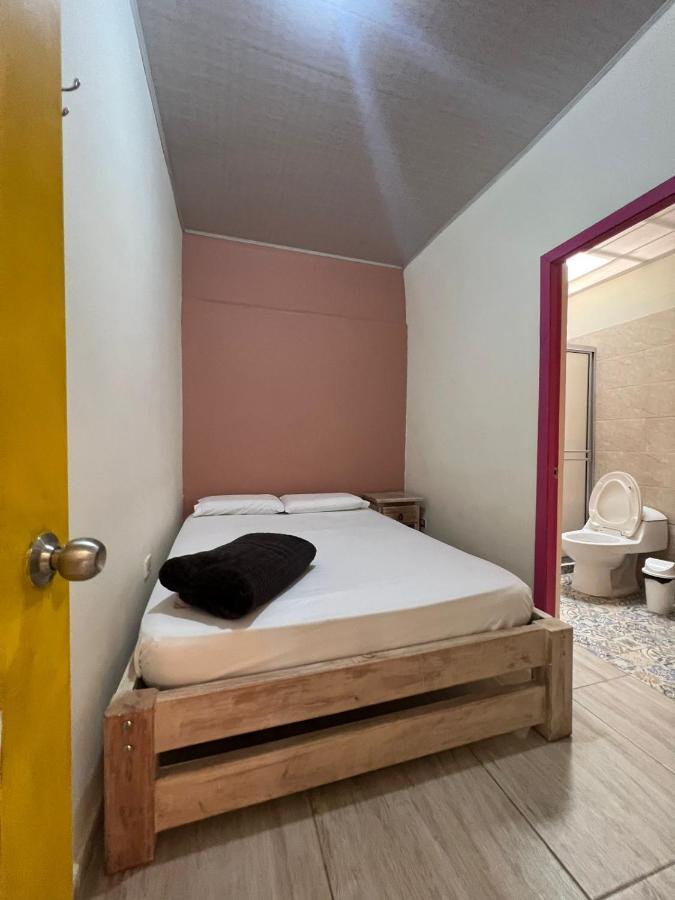 Bareque Hostel Саленто Екстериор снимка